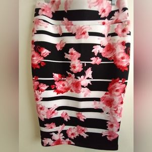 THALIA SODI Bodycon Floral Skirt:L